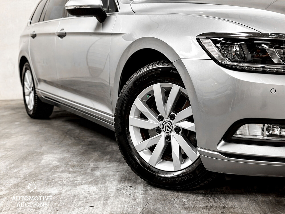 Volkswagen Passat Variant 1.6 TDI DSG Comfortline Business 120PS 2018 -Orig. EN-, RN-337-T