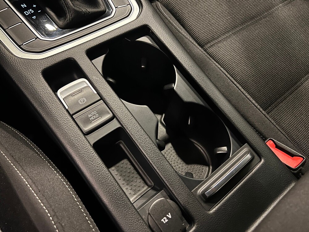 Volkswagen Passat Variant 1.6 TDI DSG Comfortline Business 120PS 2018 -Orig. EN-, RN-337-T