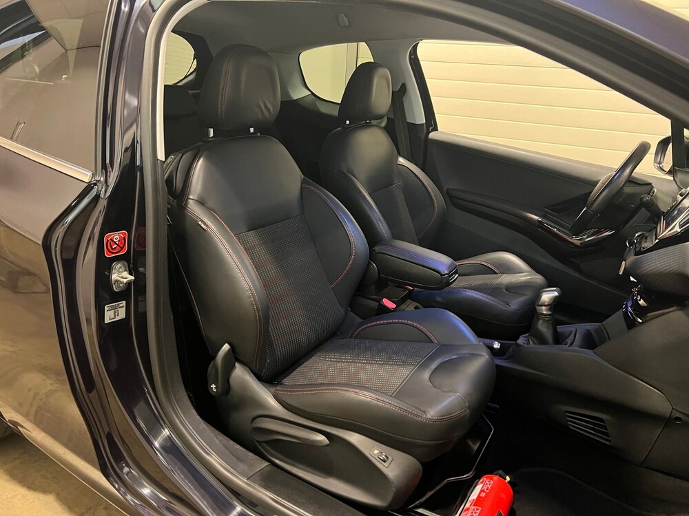 Peugeot 208 GT-line 1.2 PureTech 110PS 2016, L-188-DJ