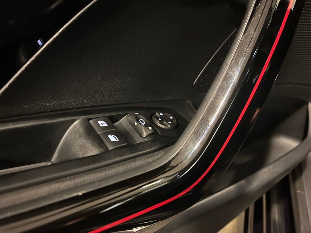 Peugeot 208 GT-line 1.2 PureTech 110PS 2016, L-188-DJ