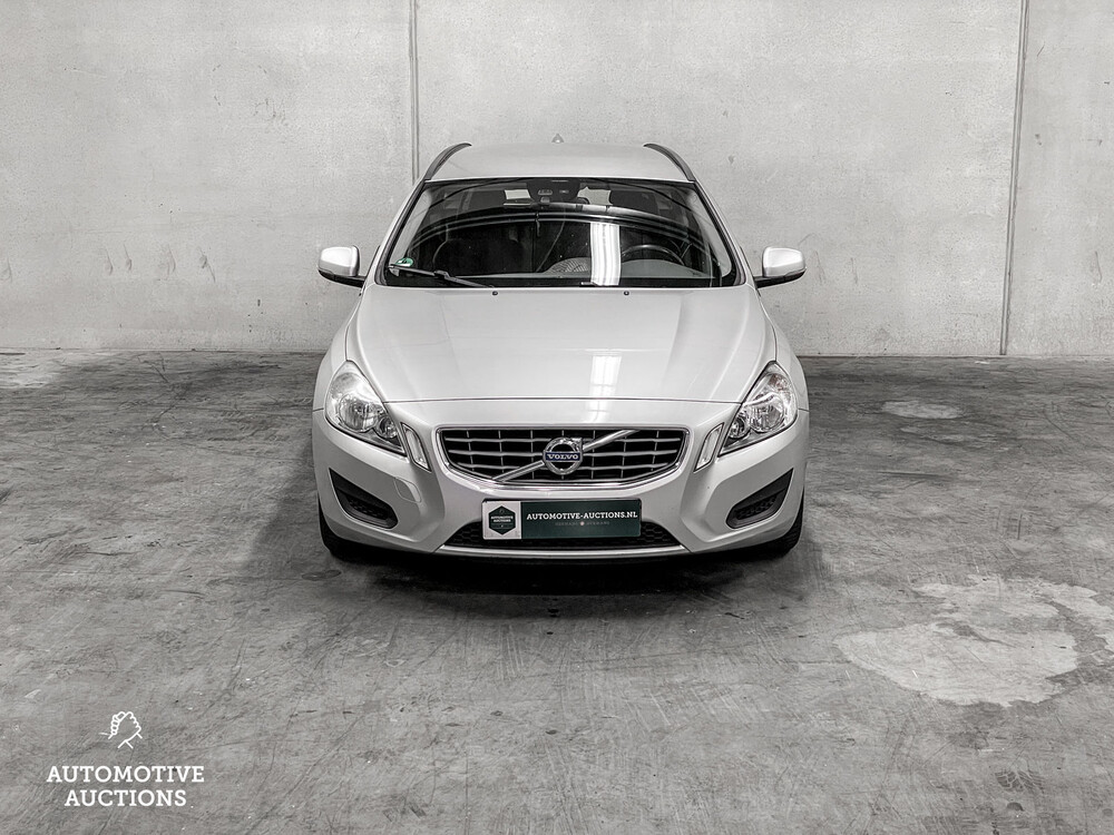 Volvo V60 2.0 D3 5-Zylinder Momentum 163PS 2011, 10-XRX-7