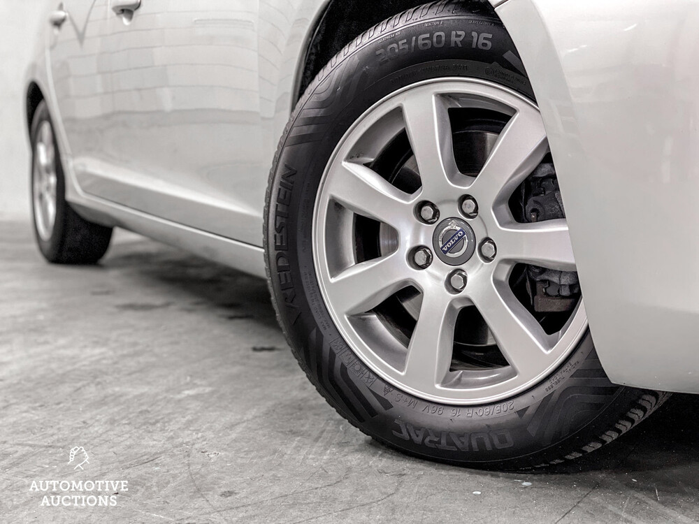 Volvo V60 2.0 D3 5-Zylinder Momentum 163PS 2011, 10-XRX-7