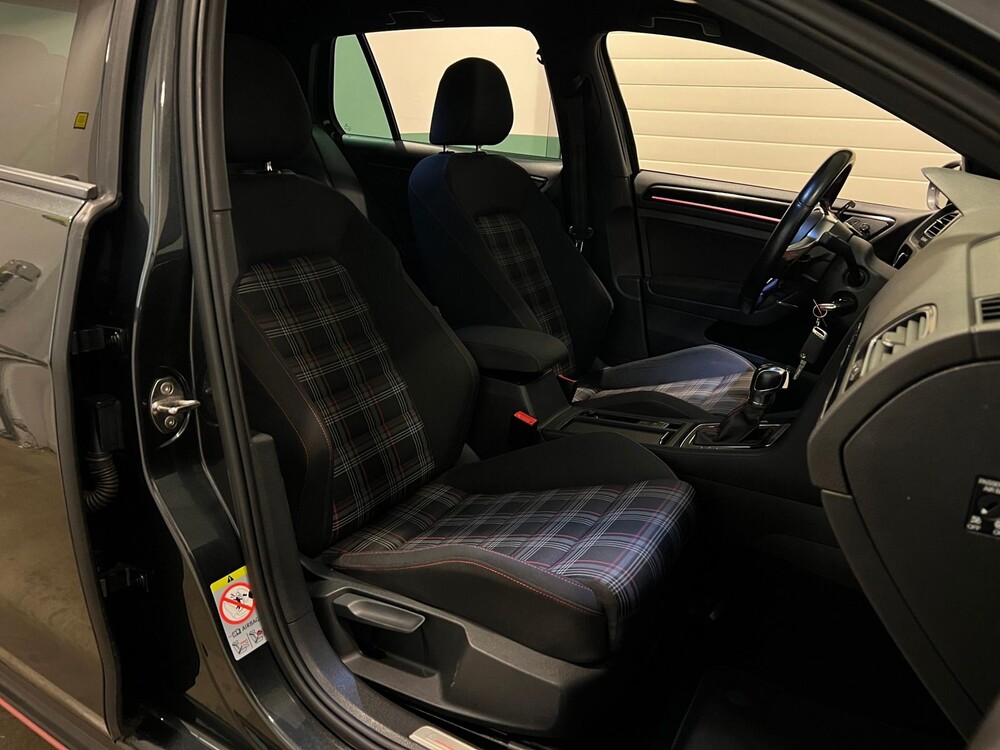 Volkswagen Golf GTI Performance VII 2.0 TSI 230PS 2013, K-907-NJ