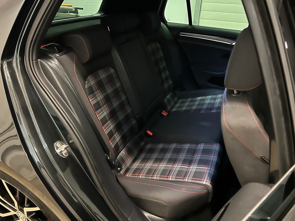 Volkswagen Golf GTI Performance VII 2.0 TSI 230PS 2013, K-907-NJ