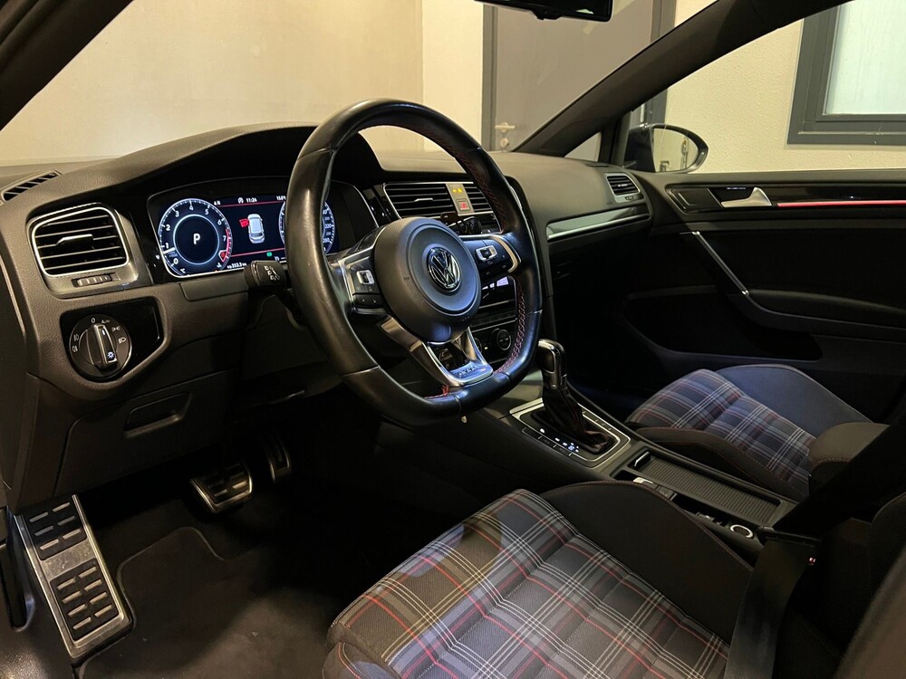 Volkswagen Golf GTI Performance VII 2.0 TSI 230PS 2013, K-907-NJ
