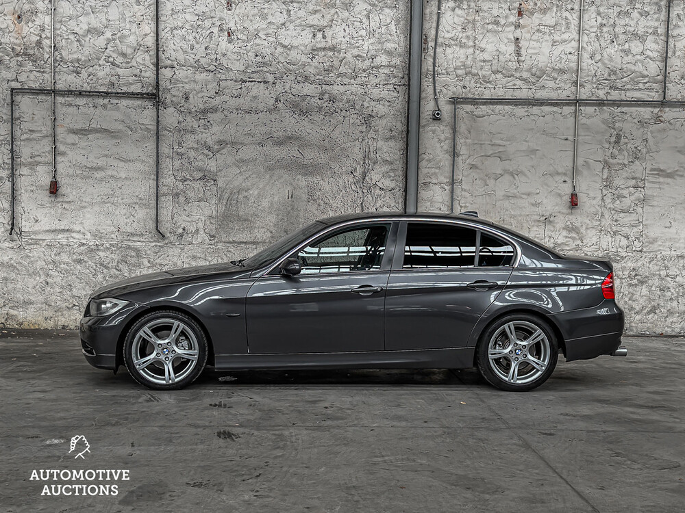 BMW 325i Dynamic Executive 218pk 2005 3-serie, 7-XFV-97