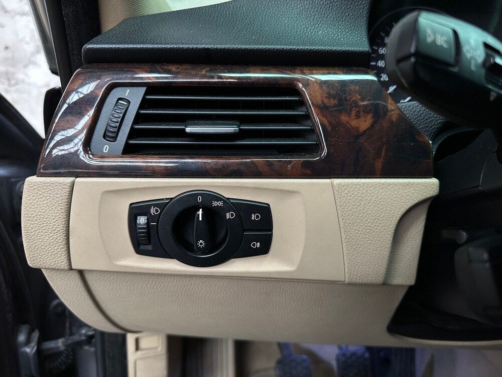 BMW 325i Dynamic Executive 218pk 2005 3-serie, 7-XFV-97