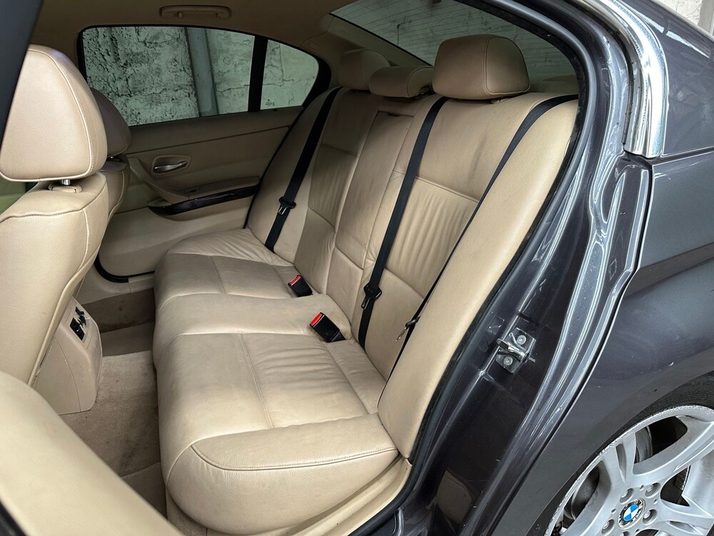 BMW 325i Dynamic Executive 218pk 2005 3-serie, 7-XFV-97