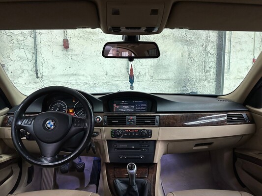 BMW 325i Dynamic Executive 218hp 2005 3 Series, 7-XFV-97