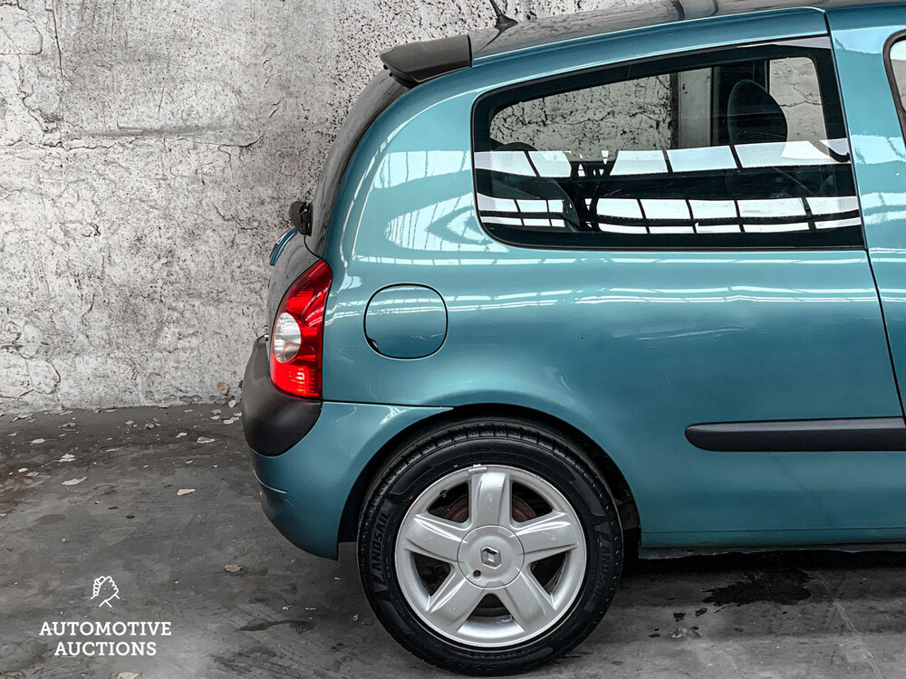 Renault Clio 1.2-16V 75pk 2004 -Orig. NL-, 98-PH-DZ