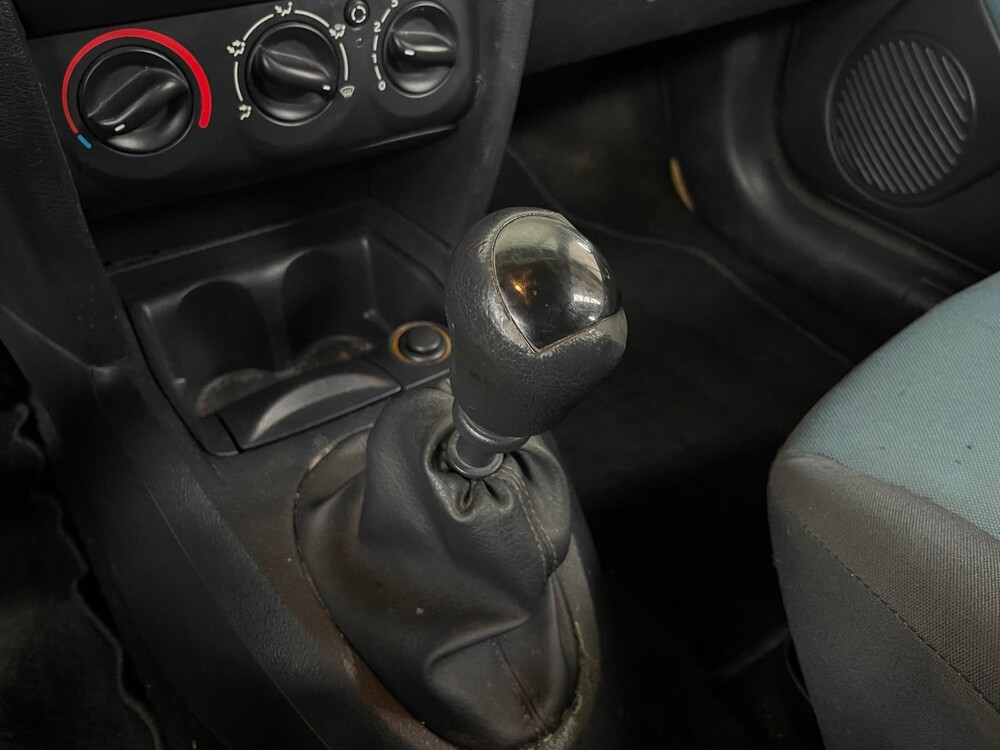 Renault Clio 1.2-16V 75pk 2004 -Orig. NL-, 98-PH-DZ