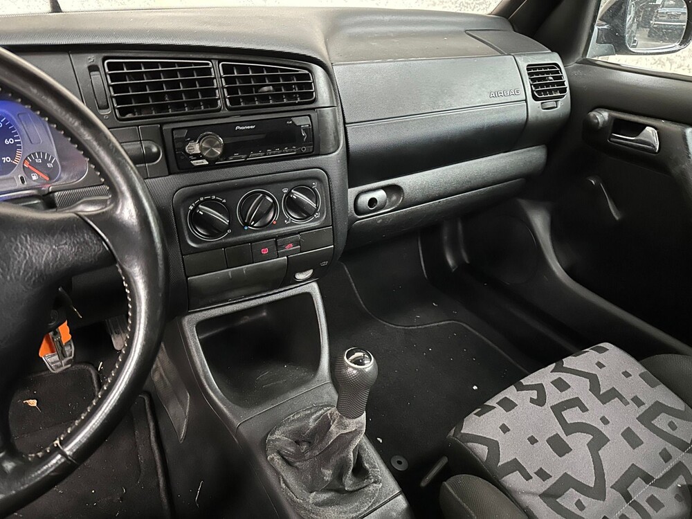 Volkswagen Golf Cabriolet 1.6 101pk 1999, 55-NDN-4