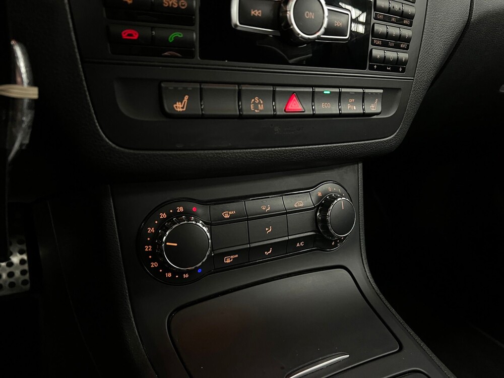 Mercedes-Benz B-klasse 200 Ambition 156pk 2012, HG-958-G