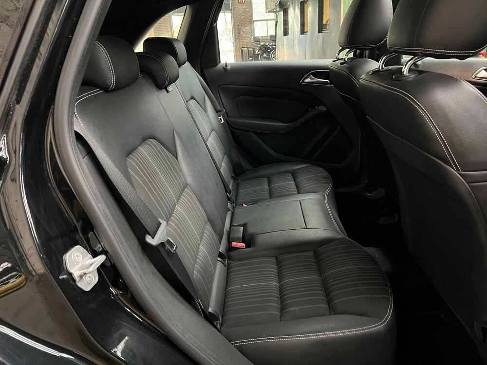 Mercedes-Benz B-klasse 200 Ambition 156pk 2012, HG-958-G