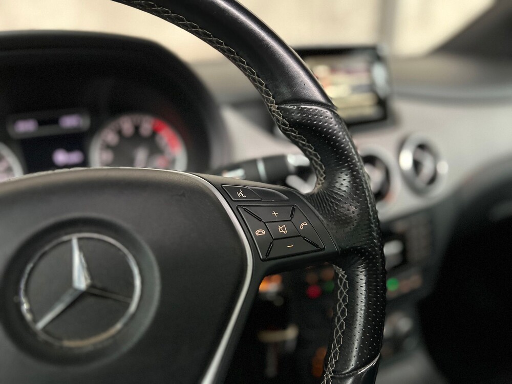 Mercedes-Benz B-klasse 200 Ambition 156pk 2012, HG-958-G