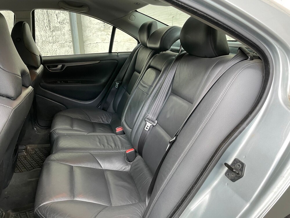 Volvo S60 2.4 Drivers Edition S60 2.4 Drivers Edition 140pk 2009 -Orig. NL-, 20-KGB-1