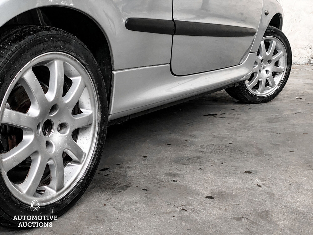 Peugeot 206 CC 1.6-16V 109pk 2002 -Orig. NL-, 83-JK-FL