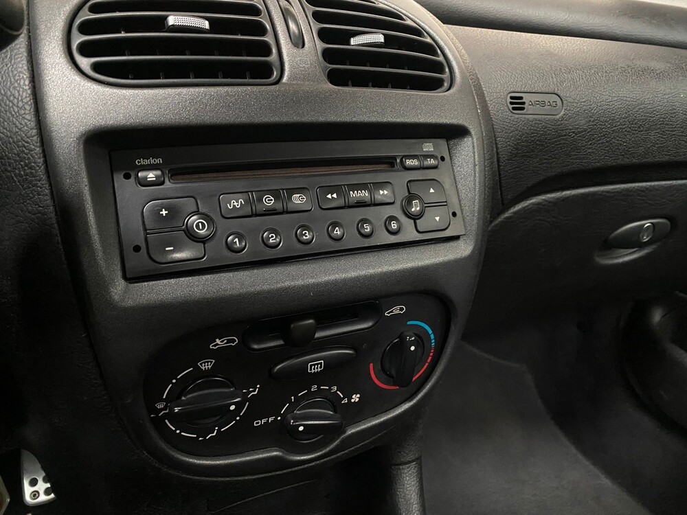 Peugeot 206 CC 1.6-16V 109pk 2002 -Orig. NL-, 83-JK-FL