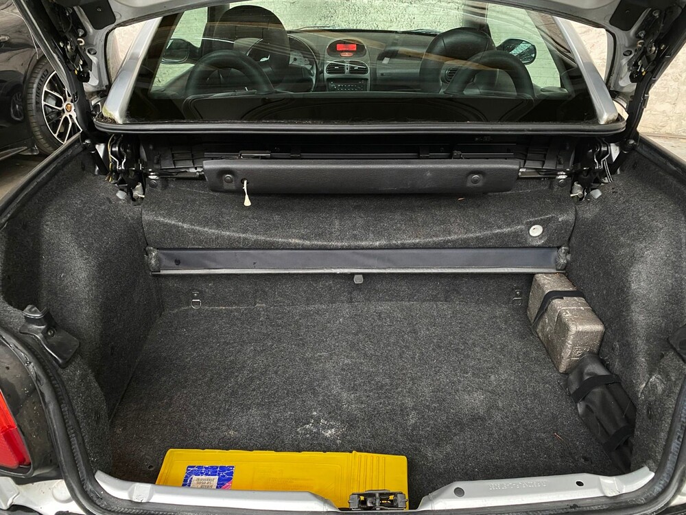 Peugeot 206 CC 1.6-16V 109pk 2002 -Orig. NL-, 83-JK-FL