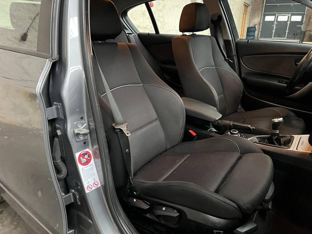 BMW 1-serie 118i Business Line Style 143pk 2010 -Orig. NL-, 01-KNS-6