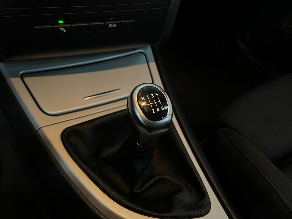 BMW 1-serie 118i Business Line Style 143pk 2010 -Orig. NL-, 01-KNS-6