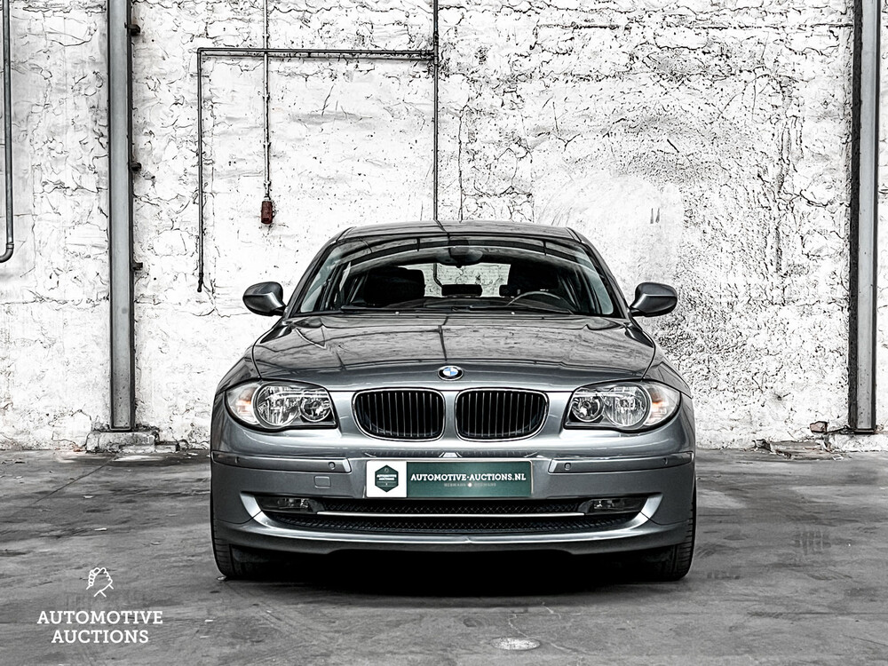 BMW 1-serie 118i Business Line Style 143pk 2010 -Orig. NL-, 01-KNS-6