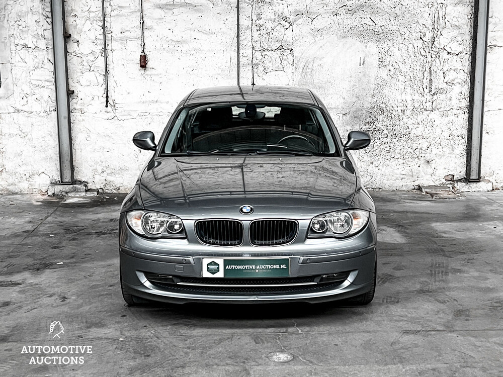 BMW 1-serie 118i Business Line Style 143pk 2010 -Orig. NL-, 01-KNS-6