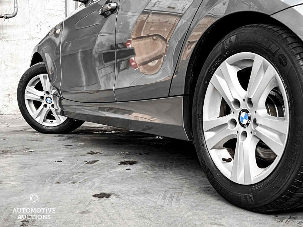 BMW 1-serie 118i Business Line Style 143pk 2010 -Orig. NL-, 01-KNS-6