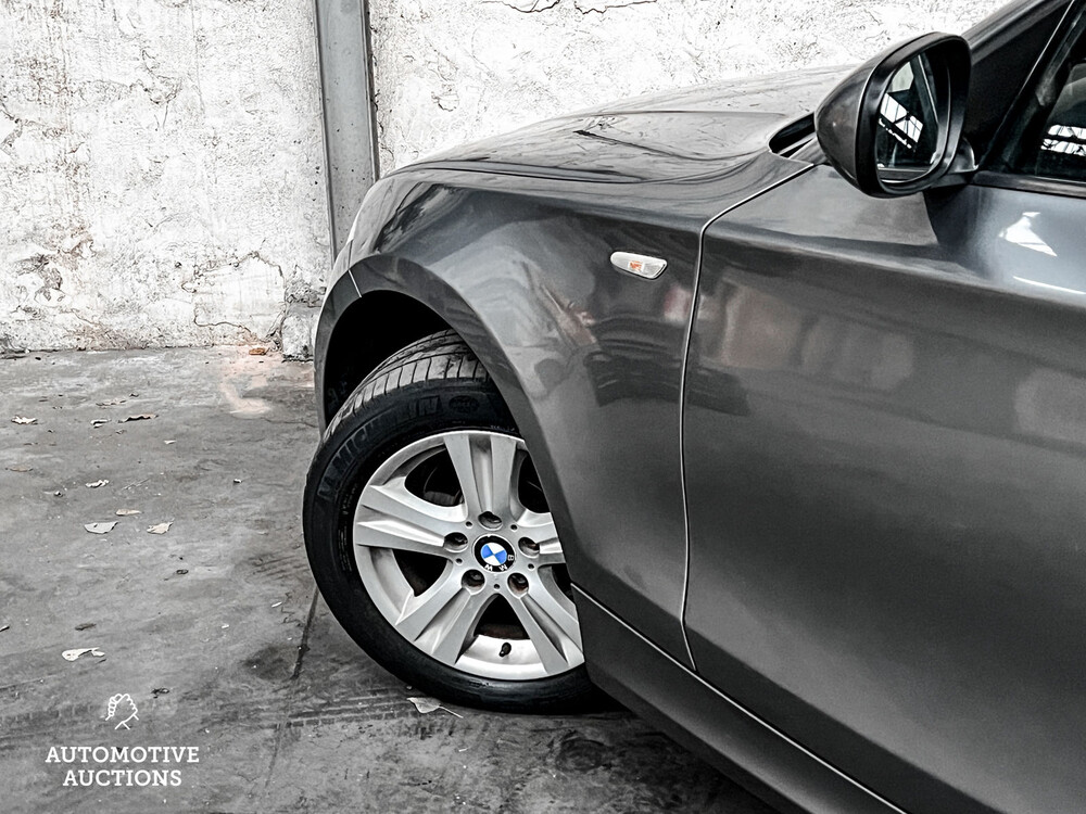 BMW 1-serie 118i Business Line Style 143pk 2010 -Orig. NL-, 01-KNS-6