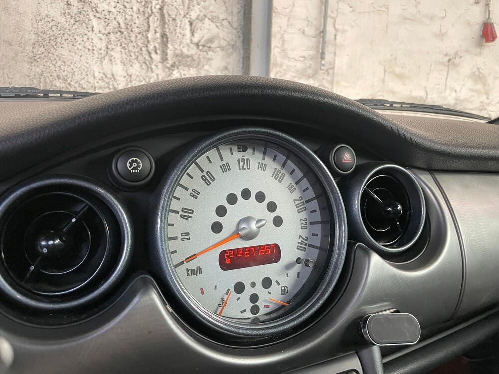 Mini Cooper S Chili 1.6 163pk 2002, 77-LN-BR