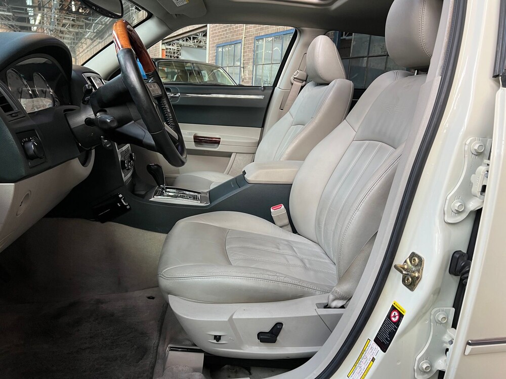 Chrysler 300C HEMI 5.7 V8 340hp 2006 -Youngtimer-