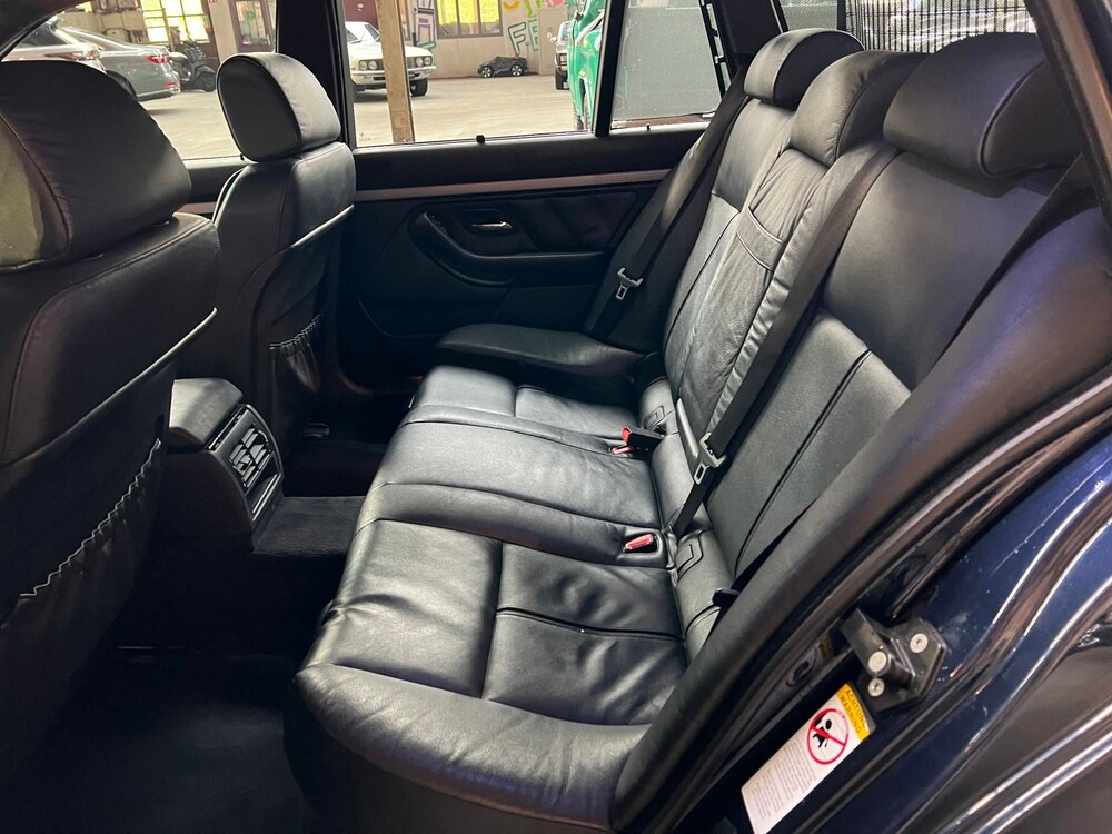 BMW 525i Touring Edition E39 5-series 201hp 2003, 12-RSV-6 -Youngtimer-