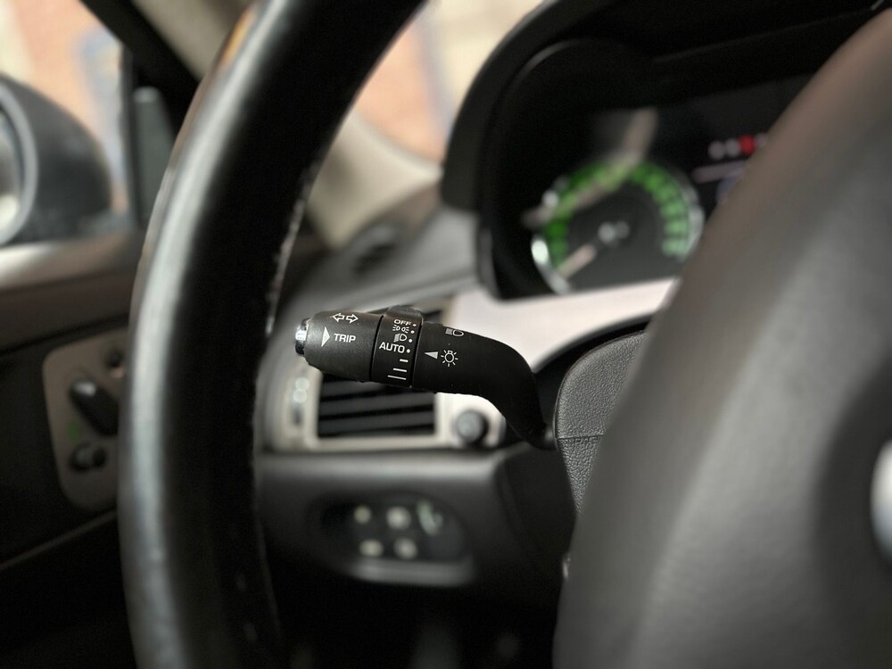 Jaguar XK 4.2 V8 Coupé 298PS 2006, 45-LHV-5 -Youngtimer-