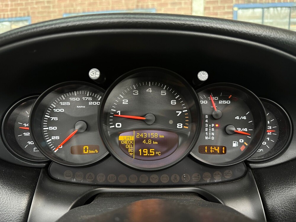Porsche 911 996 3.6 Cabriolet 320hp 2002 -YOUNGTIMER-