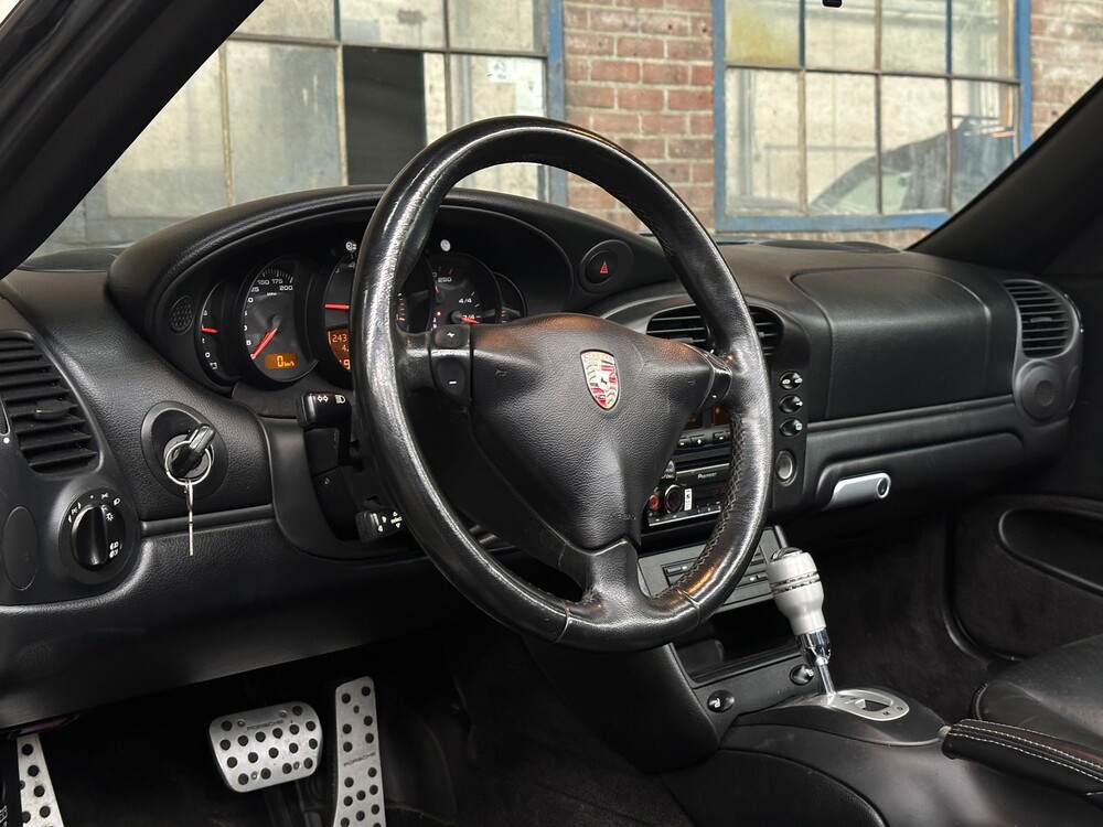 Porsche 911 996 3.6 Cabriolet 320hp 2002 -YOUNGTIMER-