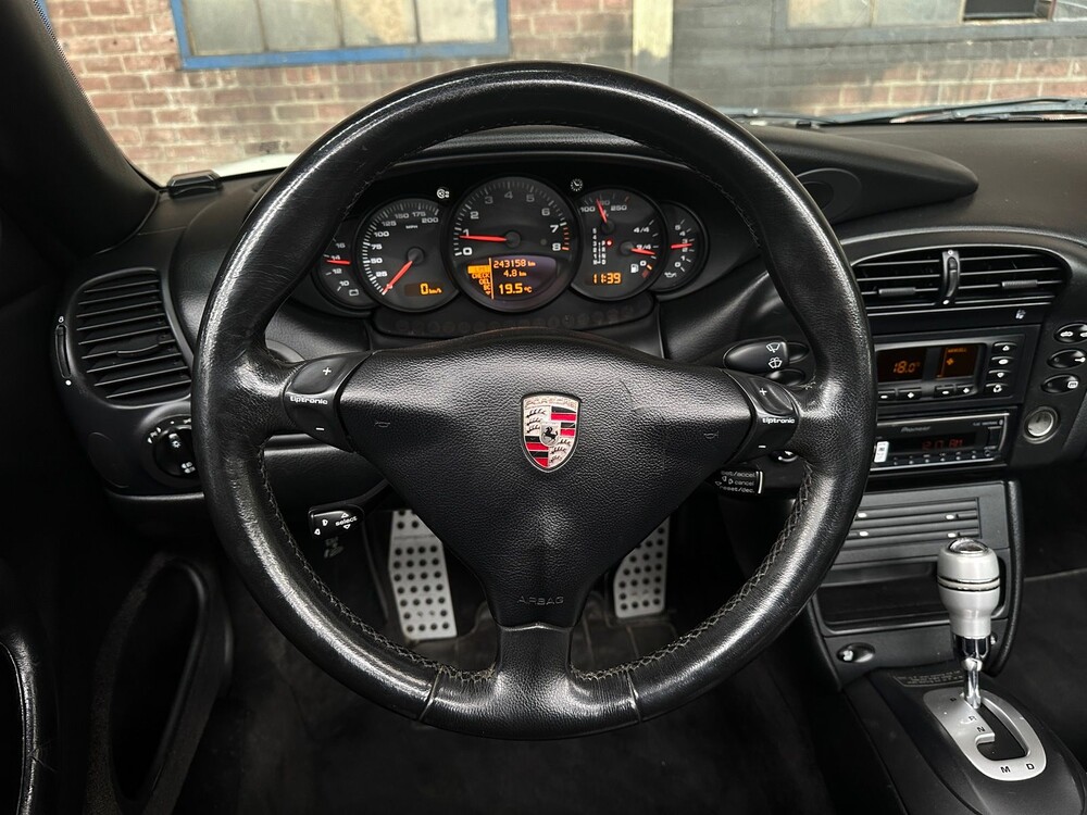 Porsche 911 996 3.6 Cabriolet 320hp 2002 -YOUNGTIMER-