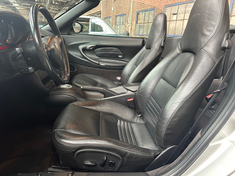 Porsche 911 996 3.6 Cabriolet 320hp 2002 -YOUNGTIMER-