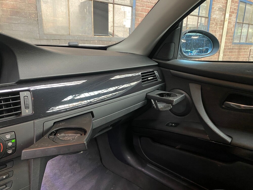 BMW 325i Coupe E92 Introduction 3-Series 218hp 2006 -Orig NL-, 04-TK-KL -Youngtimer-