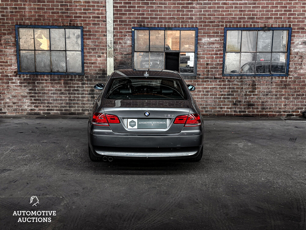 BMW 325i Coupe E92 Introduction 3-Series 218hp 2006 -Orig NL-, 04-TK-KL -Youngtimer-