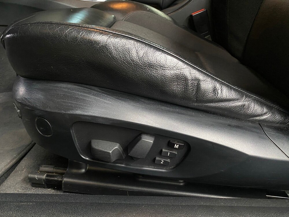 BMW 325i Coupe E92 Introduction 3-Series 218hp 2006 -Orig NL-, 04-TK-KL -Youngtimer-