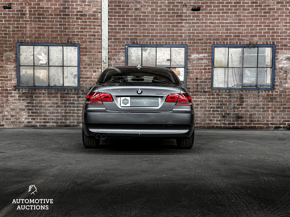 BMW 325i Coupe E92 Introduction 3-Series 218hp 2006 -Orig NL-, 04-TK-KL -Youngtimer-