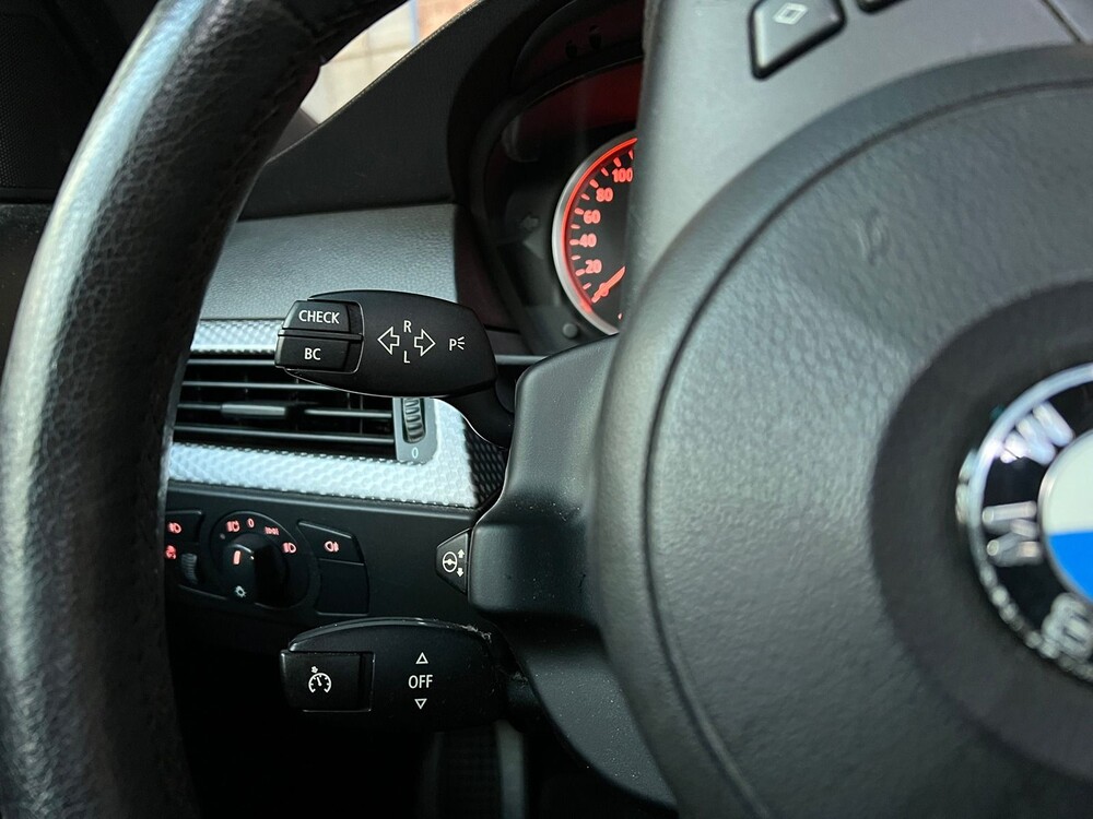 BMW 530i M-Sport E60 -Youngtimer- 231hp 2004 5-series