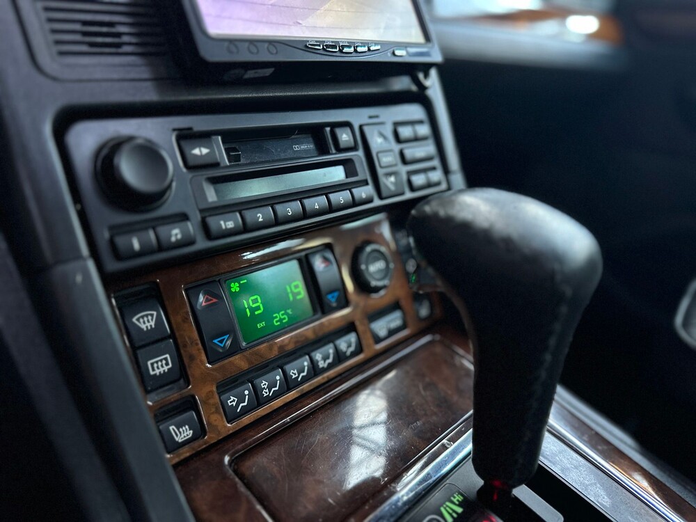 Land Rover Range Rover 4.6 HSE Autobiography 226hp 1999, 24-DF-RT