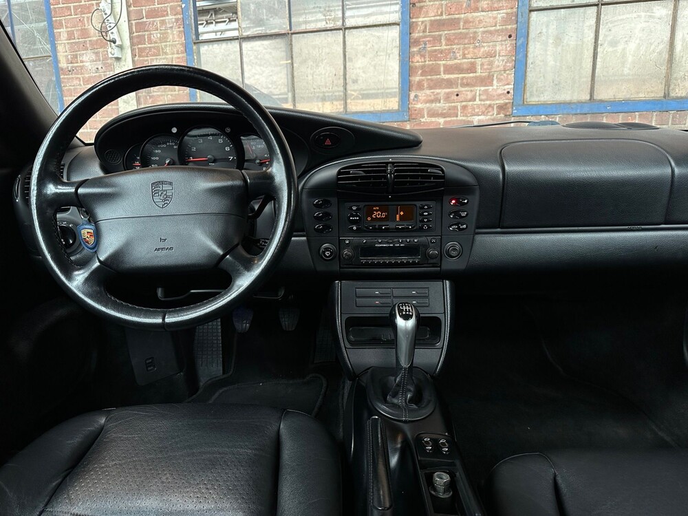 Porsche 911 996 Carrera 3.4 300hp 2000 -Youngtimer-