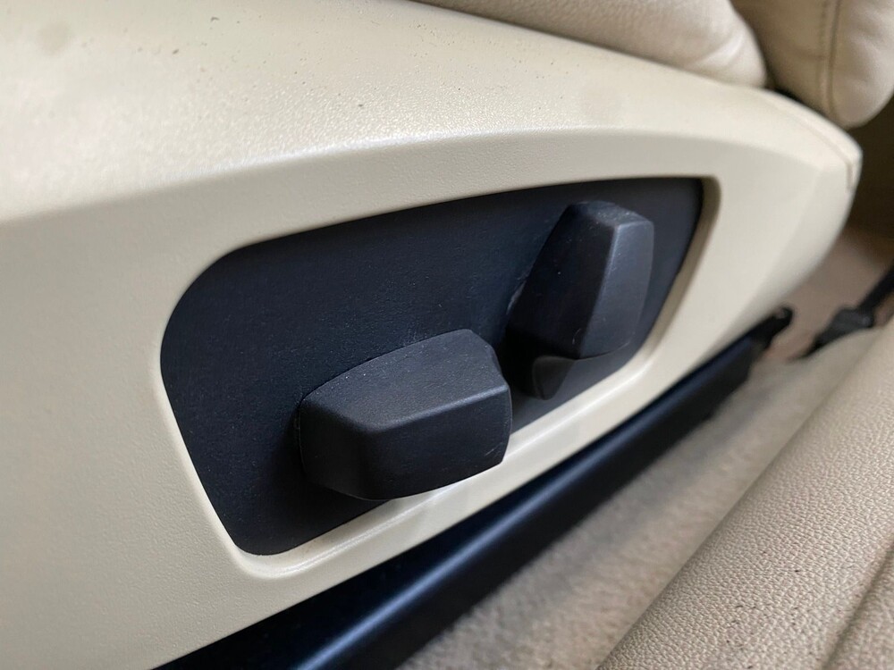 BMW 320i Coupe 163hp 3-Series 2007