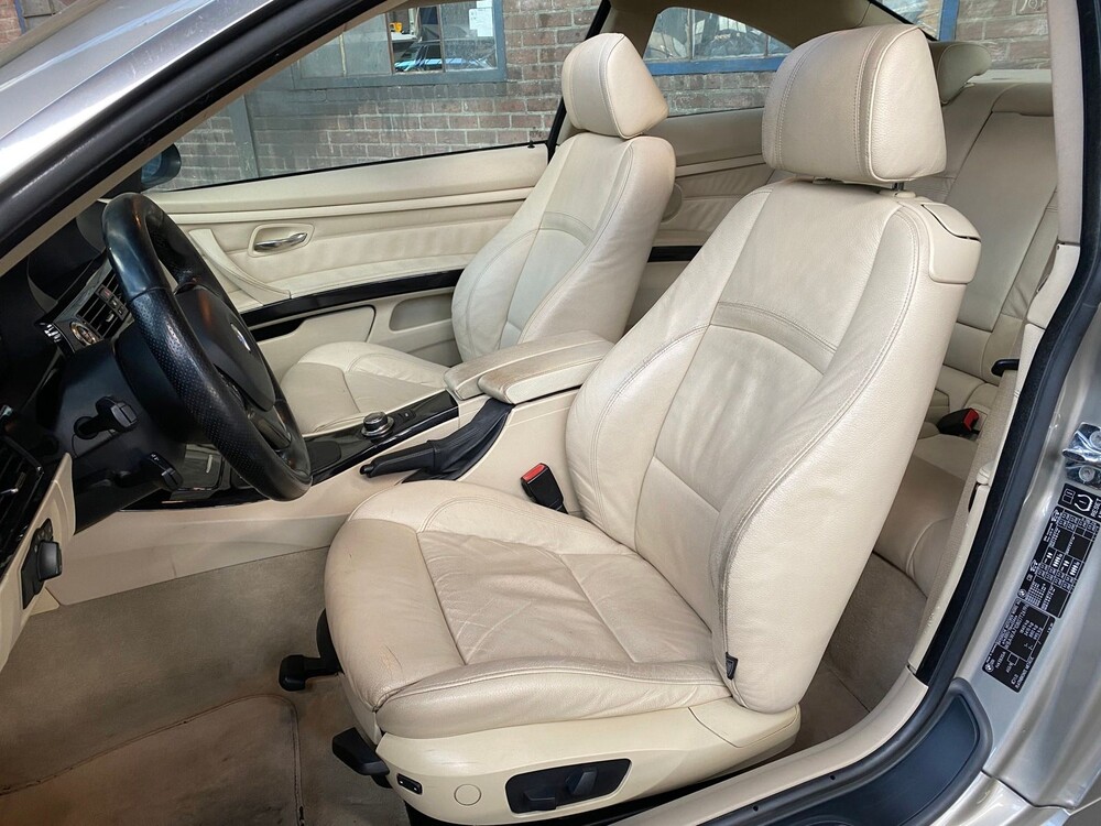 BMW 320i Coupe 163hp 3-Series 2007