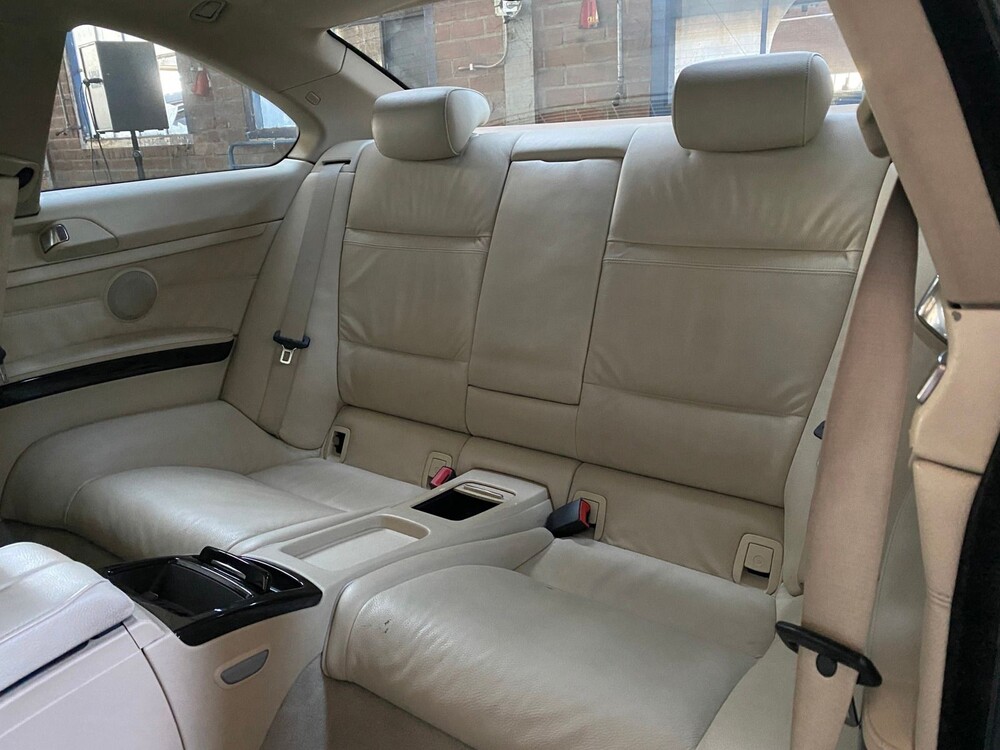 BMW 320i Coupe 163hp 3-Series 2007