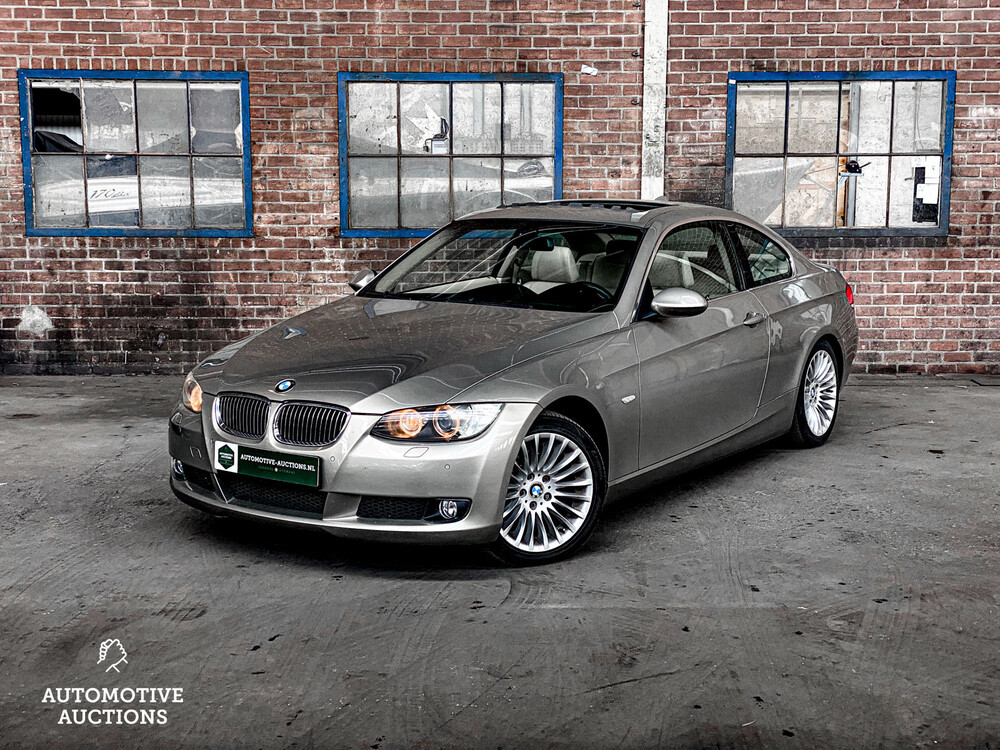 BMW 320i Coupe 163PS 3er 2007