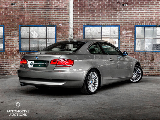 BMW 320i Coupe 163PS 3er 2007