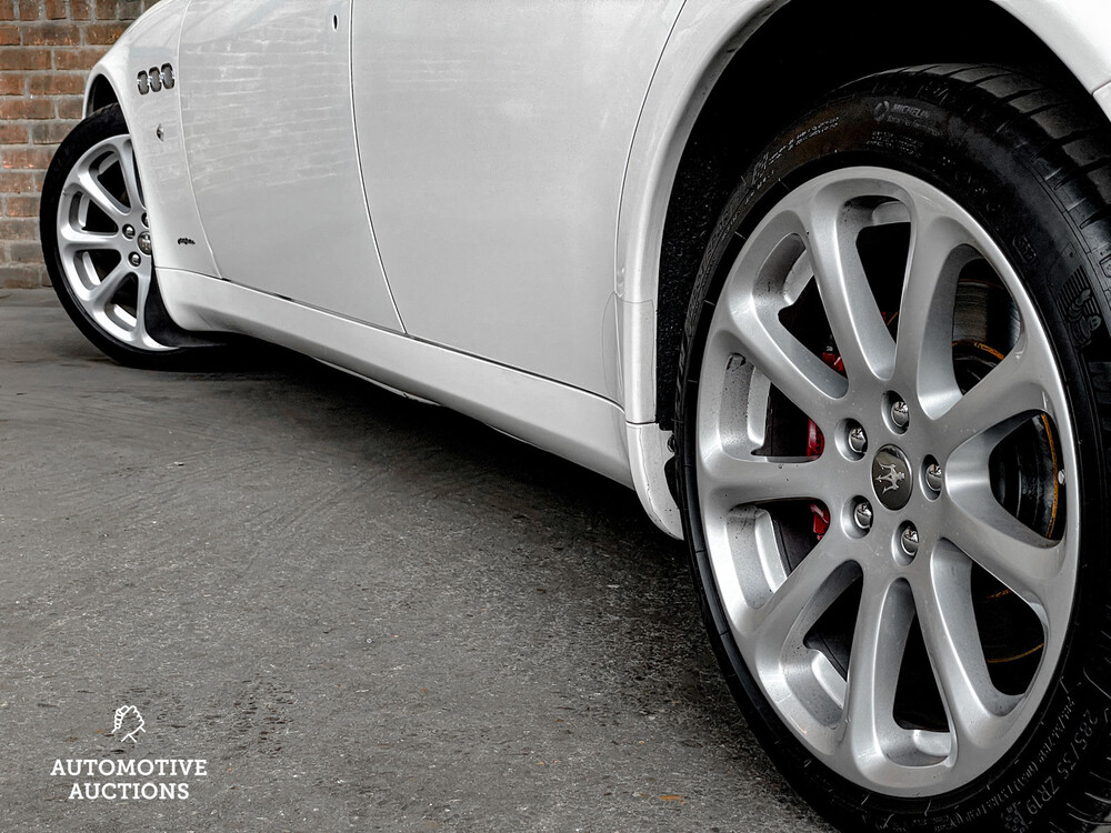 Maserati Quattroporte 4.2 V8 400hp 2007 -Youngtimer- ZF